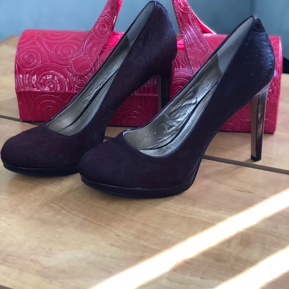 BCBG TINA S2 MERLOT MO HAIR HEELS - Picture 6 of 6